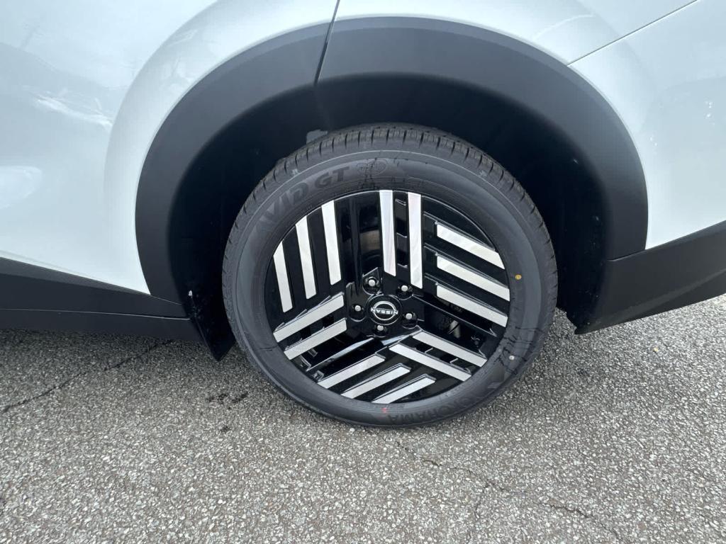 new 2026 Nissan Leaf car, priced at $36,570