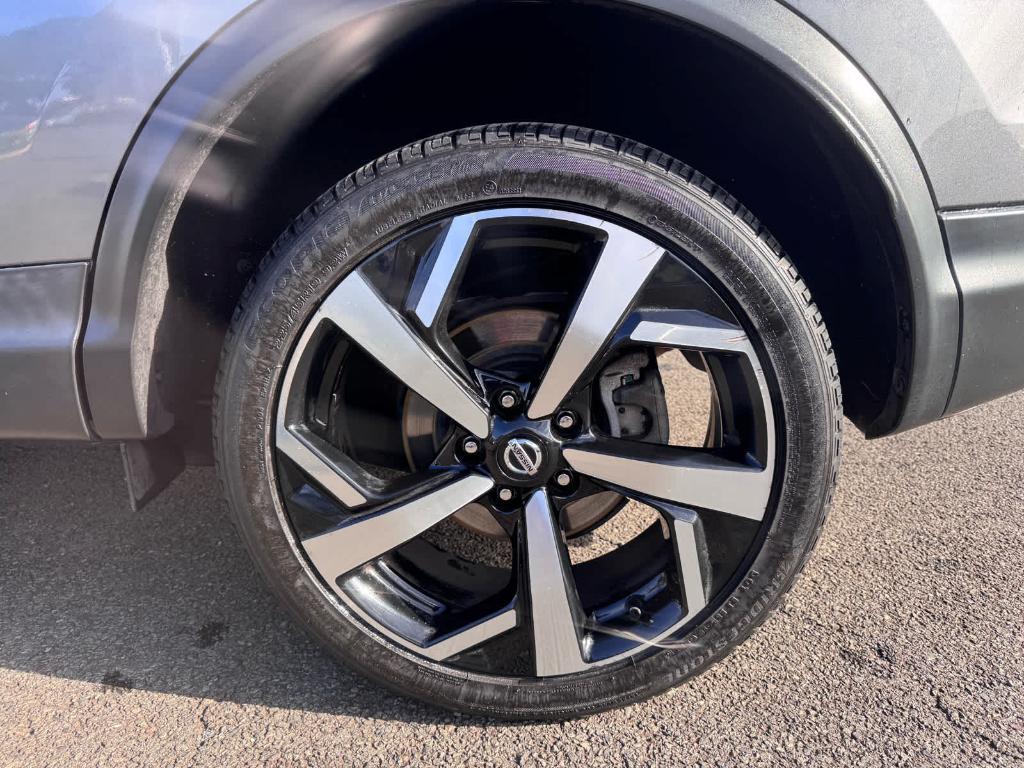 used 2020 Nissan Rogue Sport car, priced at $19,988
