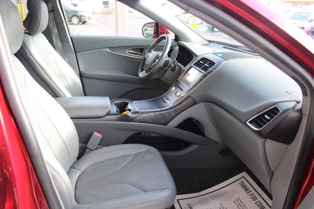 used 2019 Lincoln Nautilus car