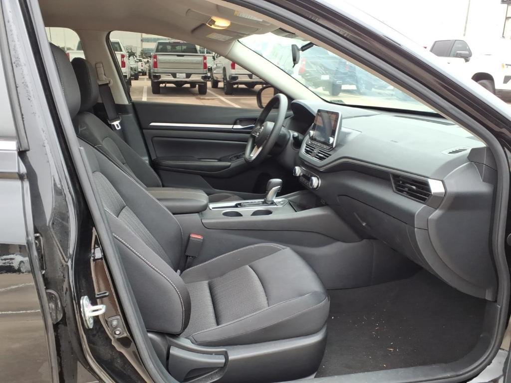 used 2022 Nissan Altima car, priced at $18,999