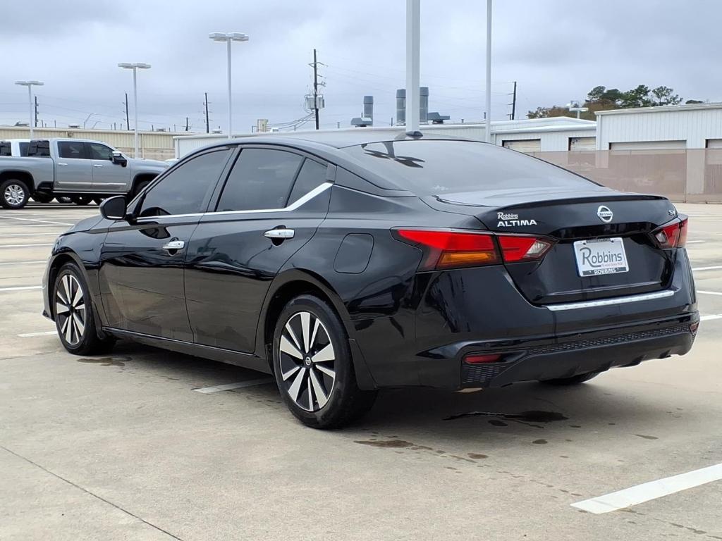 used 2022 Nissan Altima car, priced at $18,999