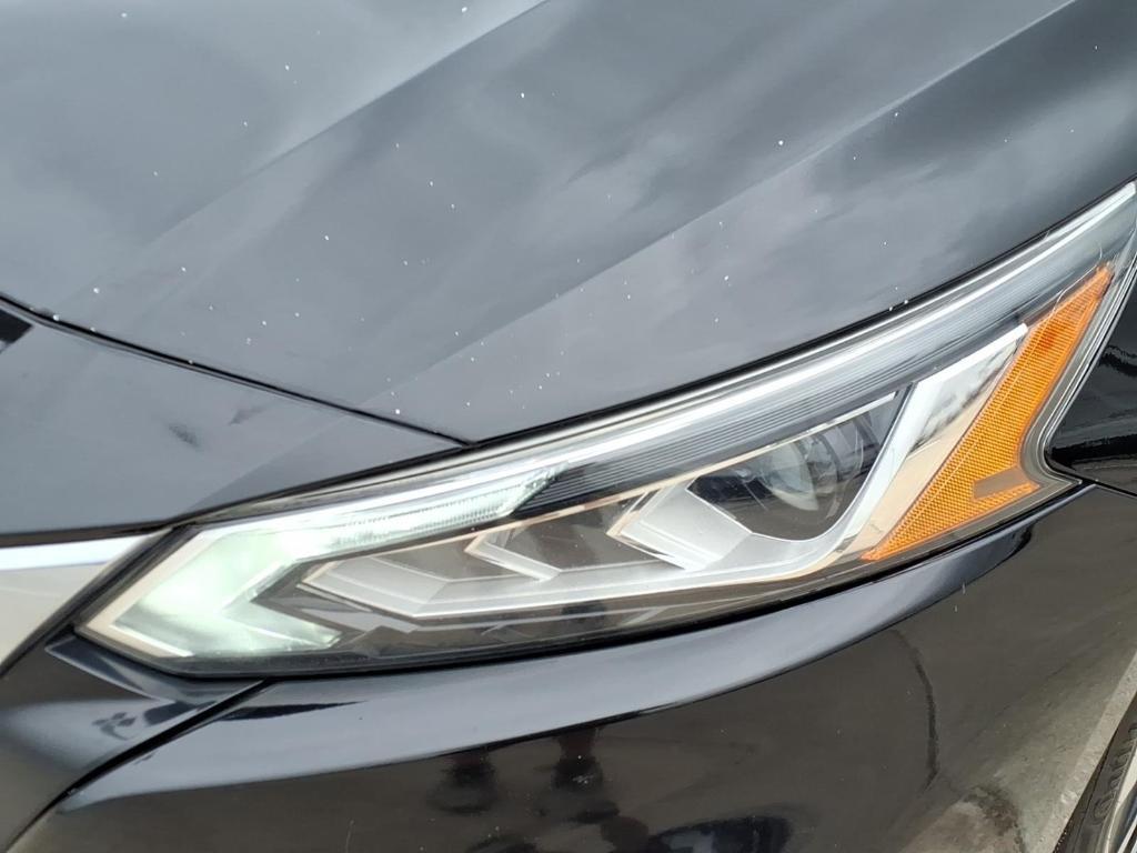 used 2022 Nissan Altima car, priced at $18,999