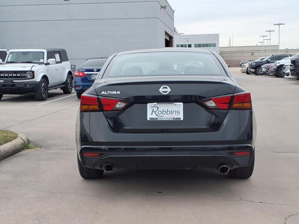 used 2022 Nissan Altima car, priced at $18,999