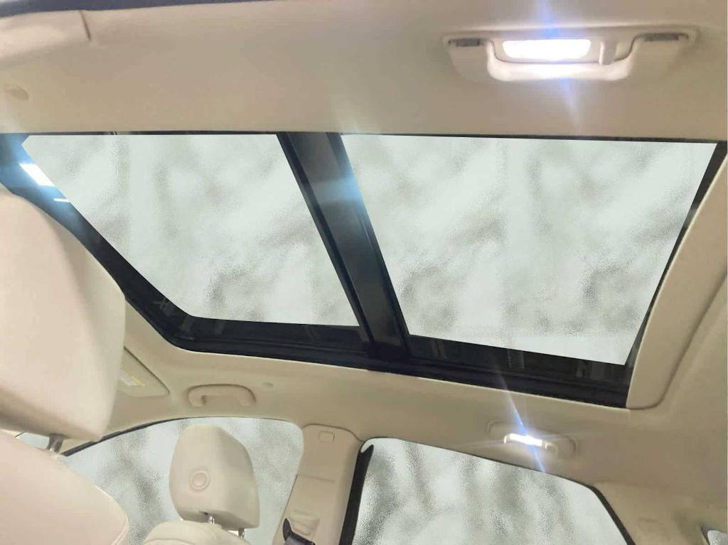 used 2024 Cadillac XT5 car, priced at $42,911