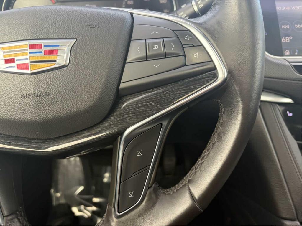 used 2020 Cadillac XT5 car, priced at $30,597