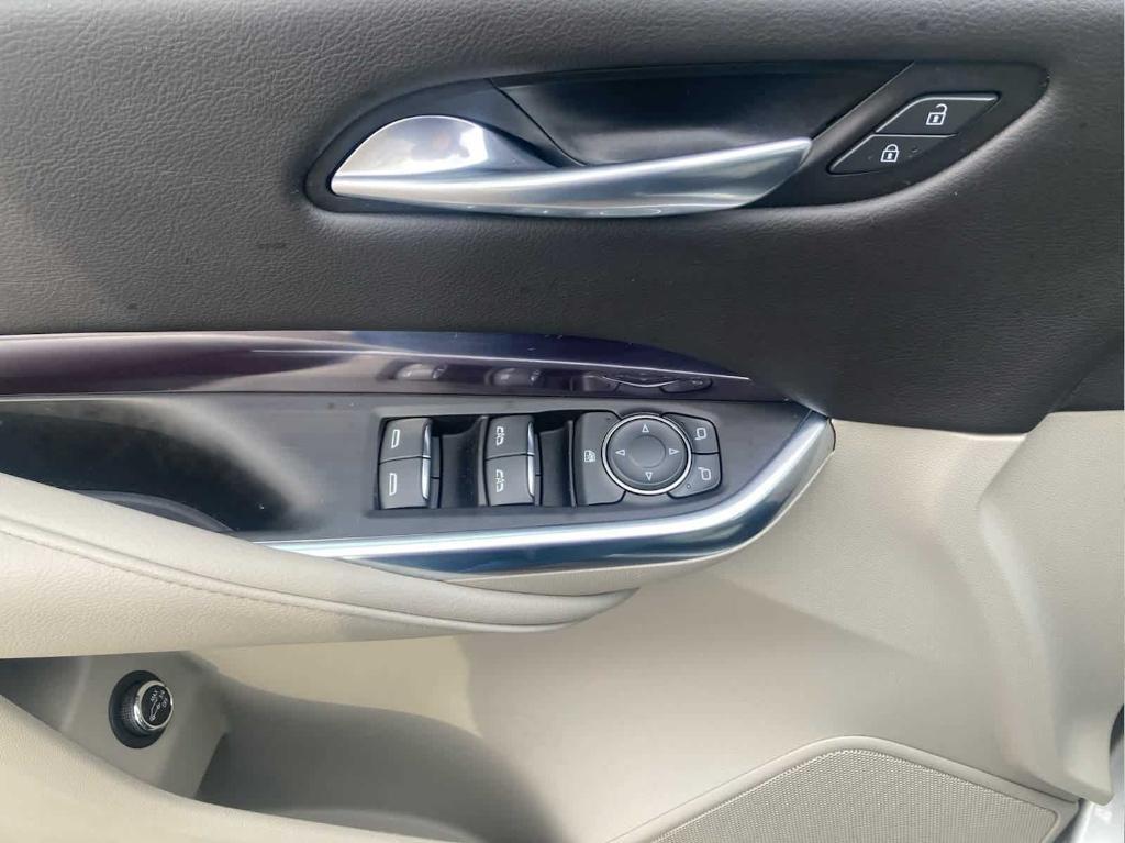 used 2022 Cadillac XT4 car, priced at $28,998