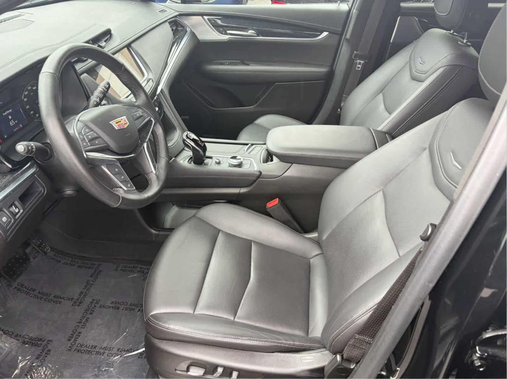 used 2023 Cadillac XT5 car, priced at $35,487