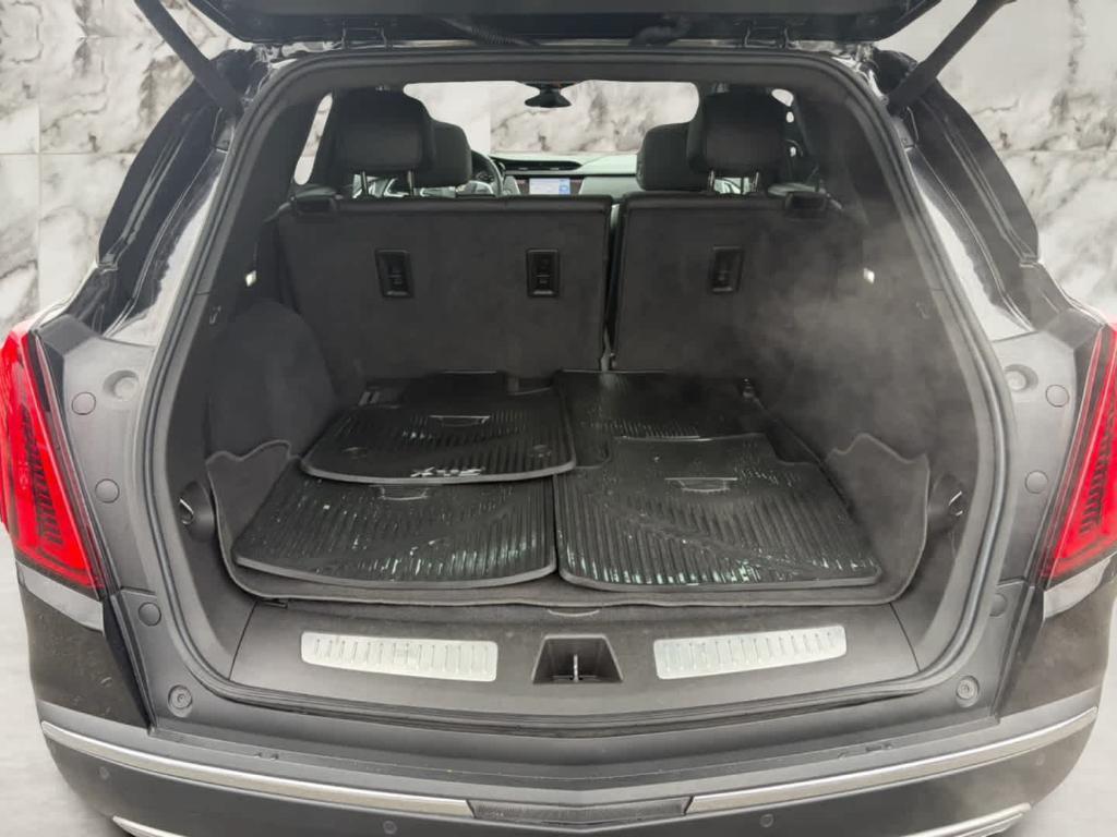 used 2023 Cadillac XT5 car, priced at $35,487