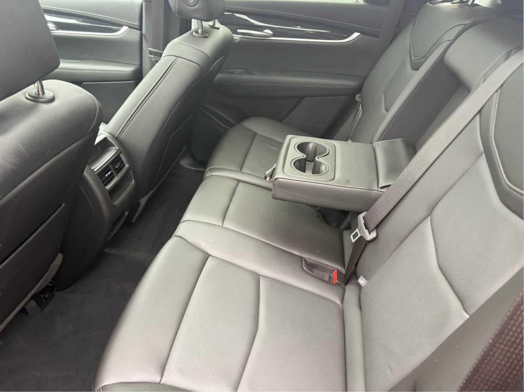 used 2023 Cadillac XT5 car, priced at $35,487