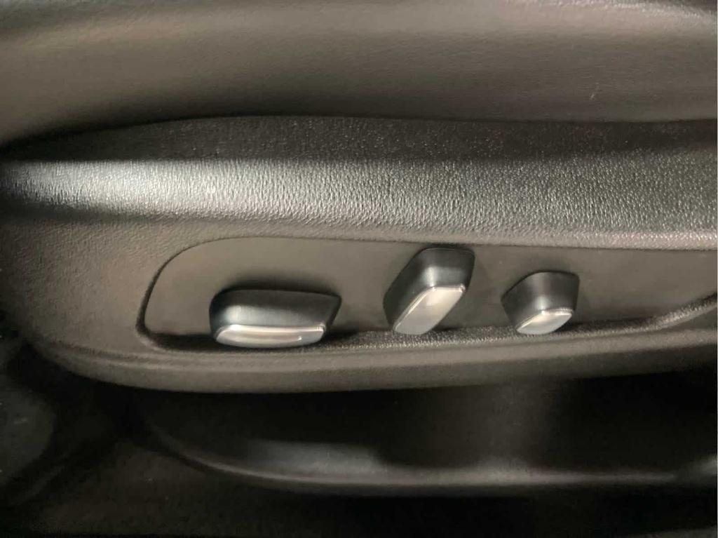 used 2025 Cadillac XT5 car, priced at $36,935