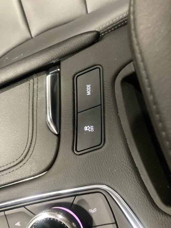 used 2025 Cadillac XT5 car, priced at $36,935