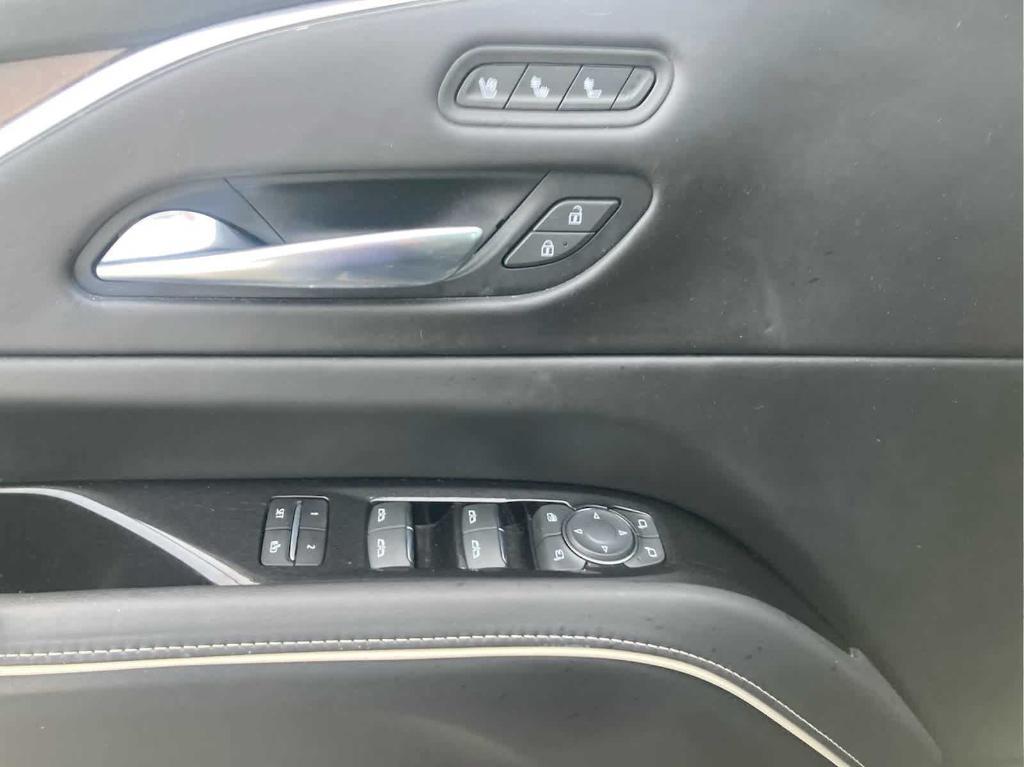used 2022 Cadillac Escalade car, priced at $59,998