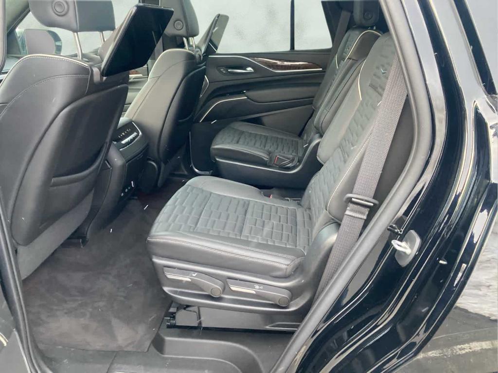 used 2022 Cadillac Escalade car, priced at $59,998