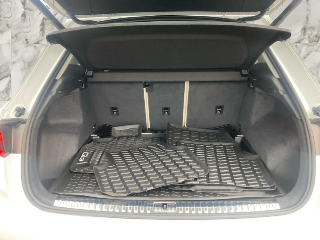 used 2024 Audi Q3 car, priced at $35,888
