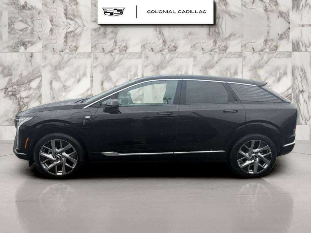 used 2025 Cadillac OPTIQ car, priced at $44,989