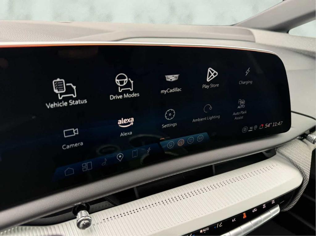 used 2025 Cadillac OPTIQ car, priced at $44,615