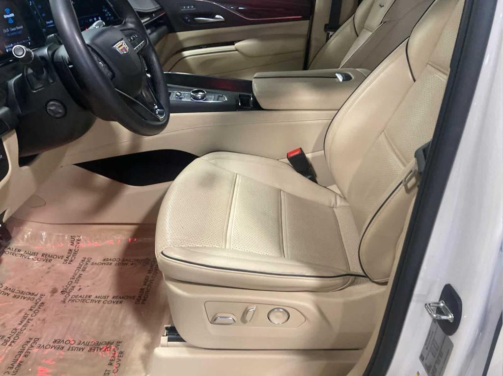 used 2024 Cadillac Escalade ESV car, priced at $79,998