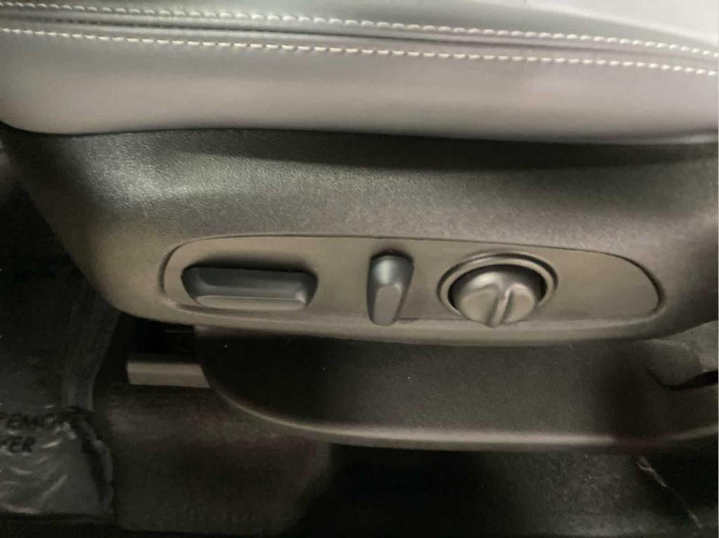 used 2024 Buick Enclave car, priced at $41,998