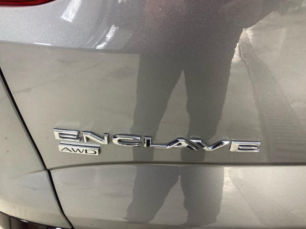 used 2024 Buick Enclave car, priced at $41,998