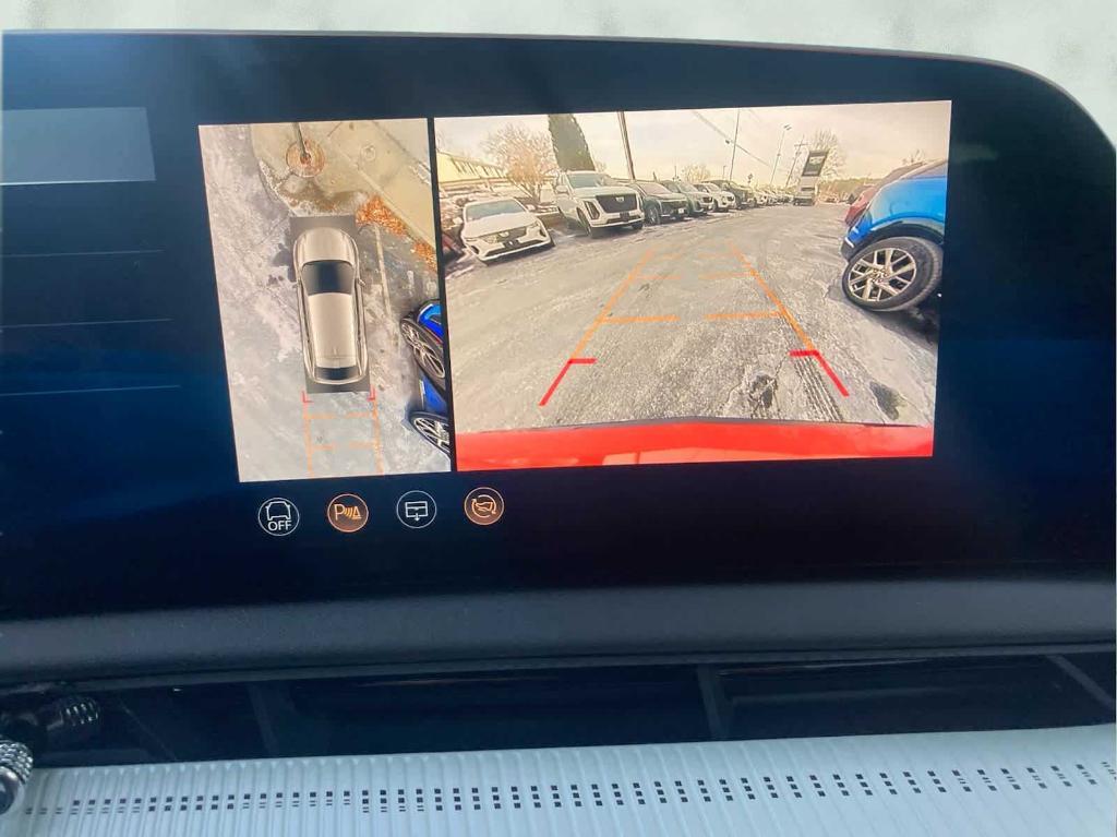 used 2025 Cadillac OPTIQ car, priced at $45,570