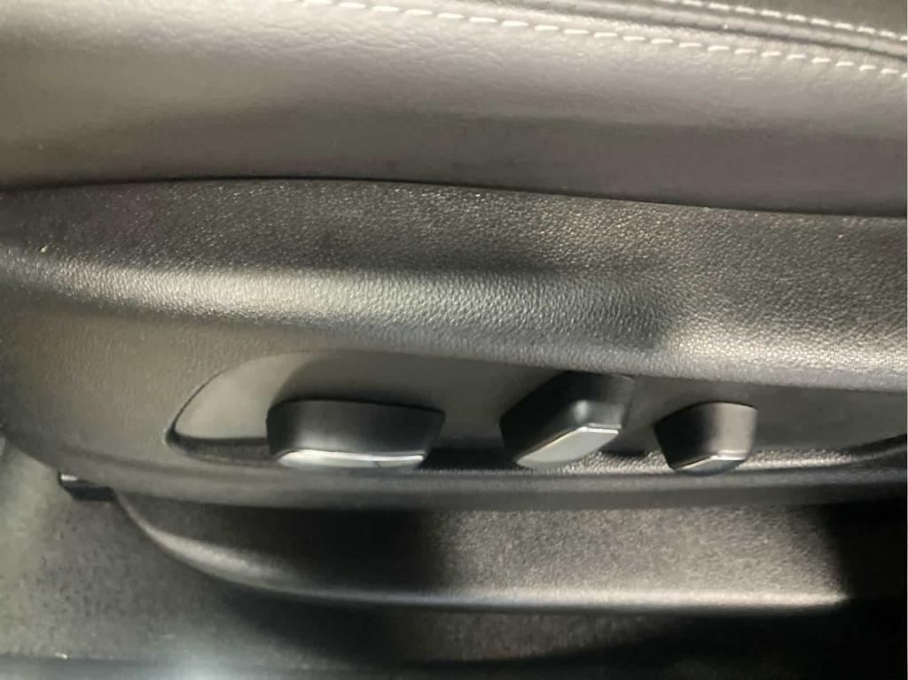 used 2025 Cadillac XT5 car, priced at $44,410