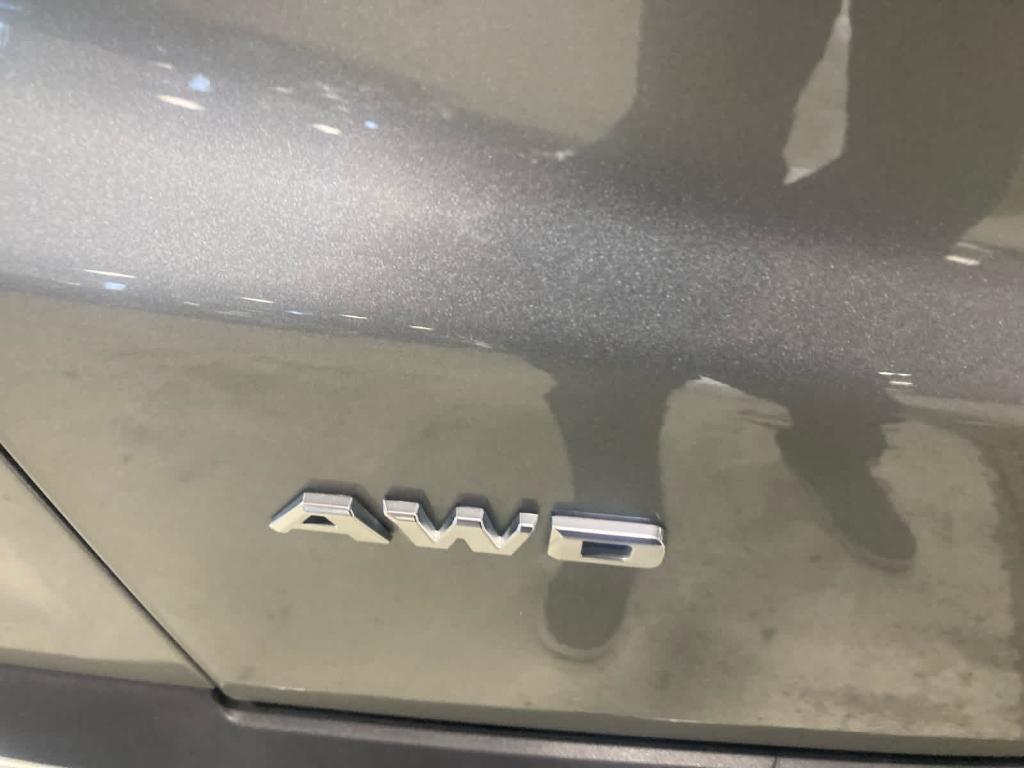 used 2025 Cadillac XT5 car, priced at $44,410