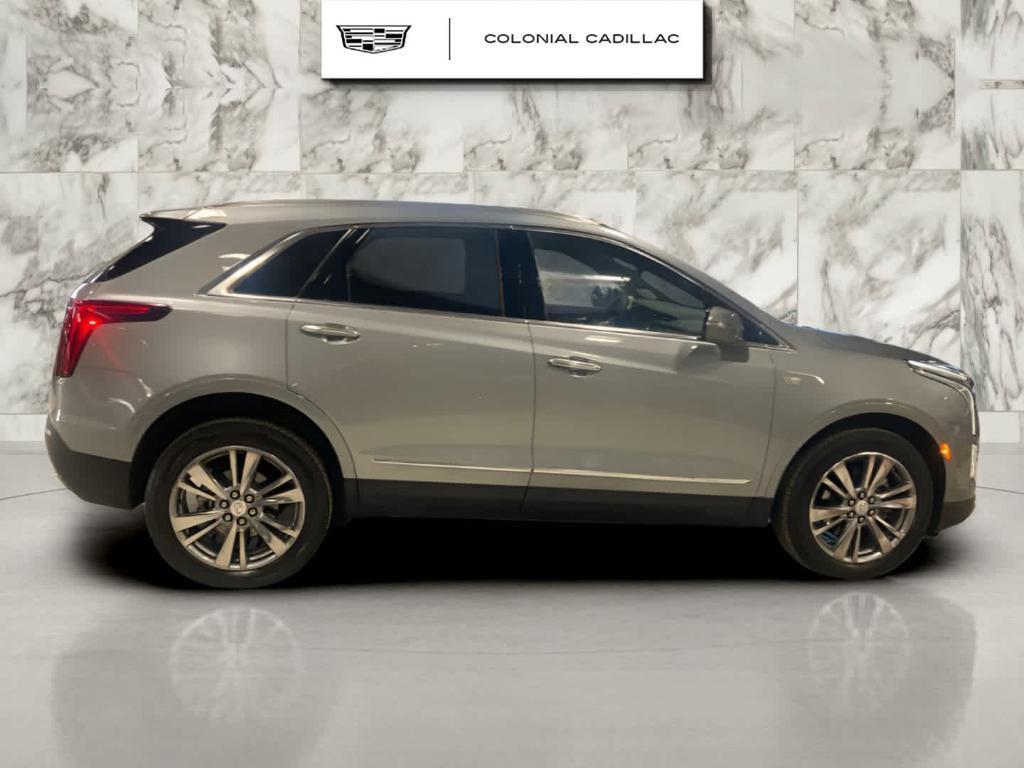used 2025 Cadillac XT5 car, priced at $44,410