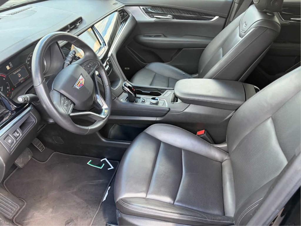 used 2025 Cadillac XT6 car, priced at $45,249