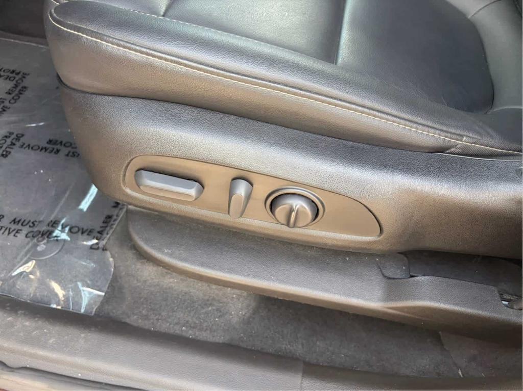 used 2023 Chevrolet Traverse car, priced at $28,597