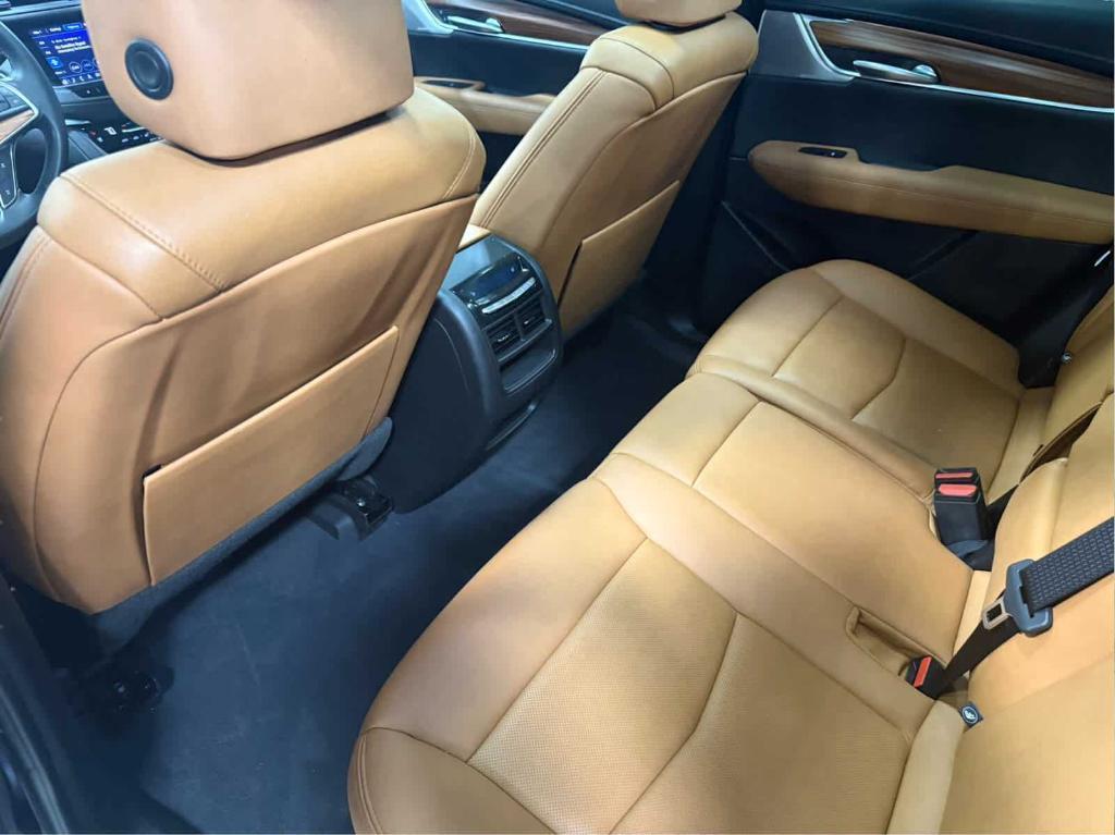 used 2021 Cadillac XT5 car, priced at $26,992