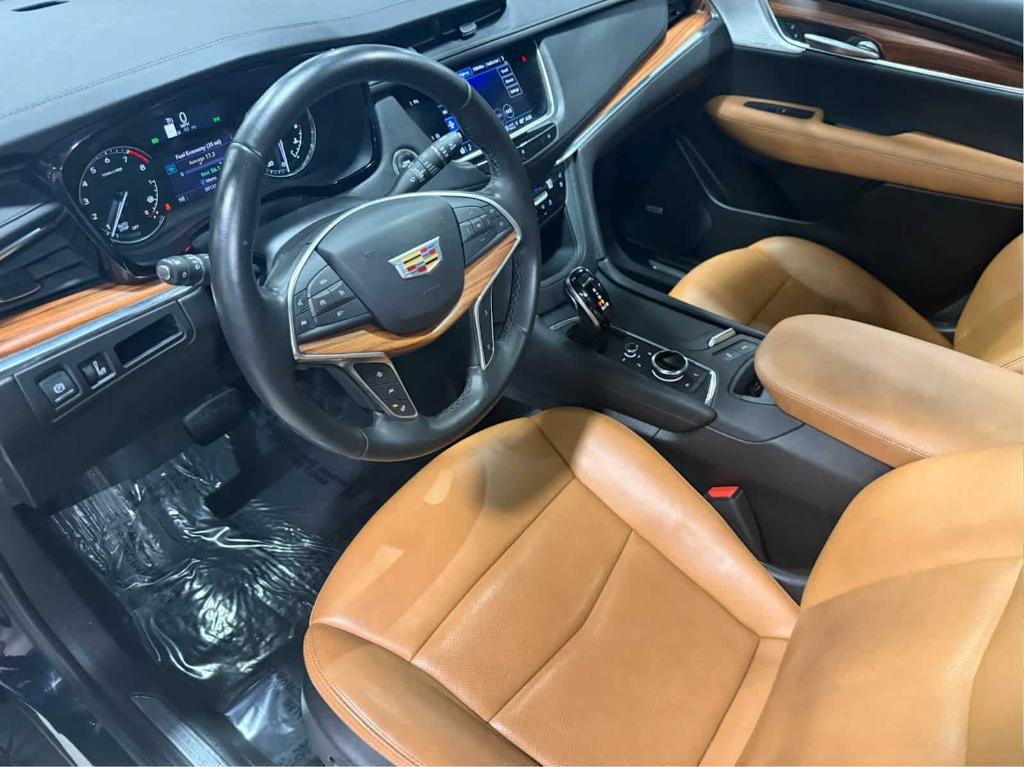 used 2021 Cadillac XT5 car, priced at $26,992