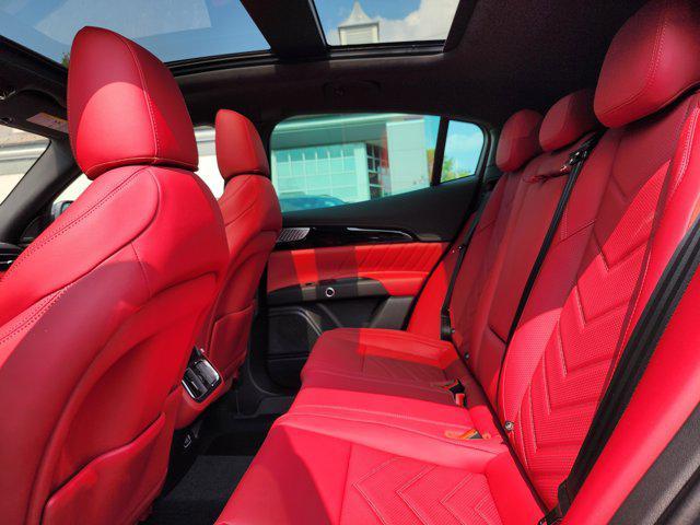 new 2025 Maserati Grecale car, priced at $89,405