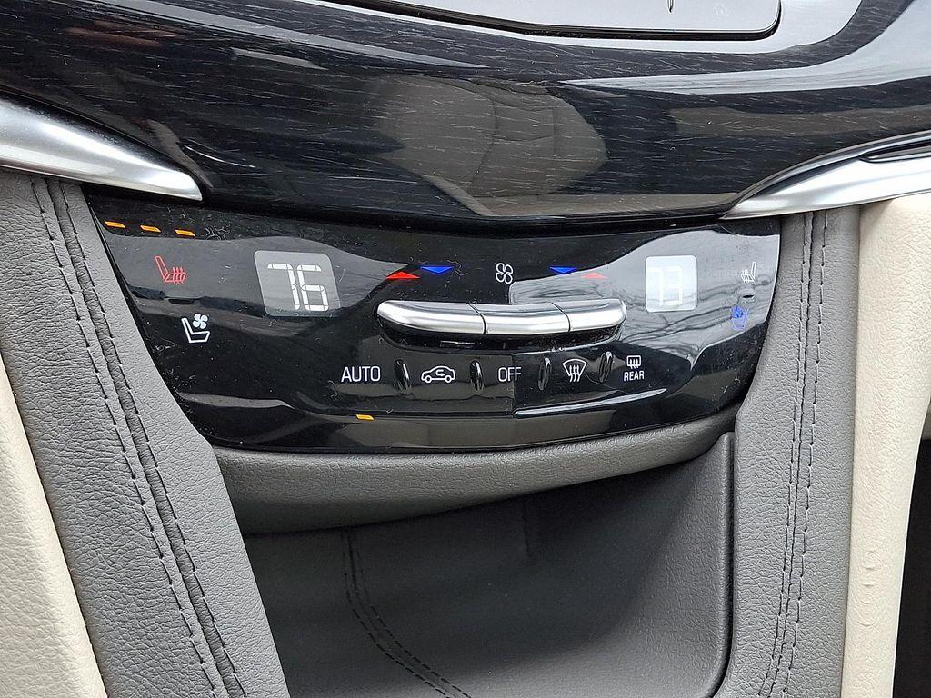 used 2024 Cadillac XT6 car, priced at $39,995