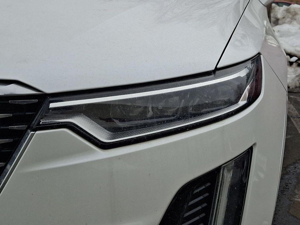 used 2023 Cadillac XT6 car, priced at $40,995