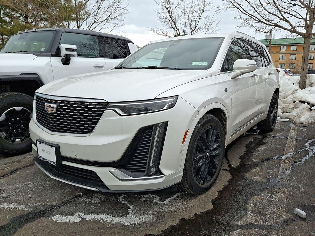 used 2023 Cadillac XT6 car, priced at $40,995