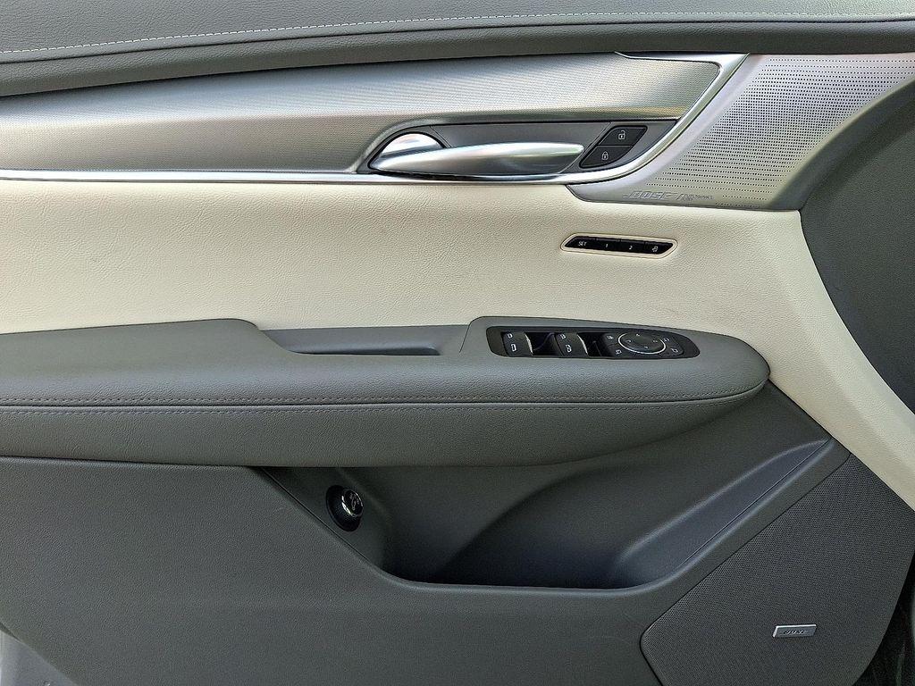 used 2024 Cadillac XT5 car, priced at $43,995