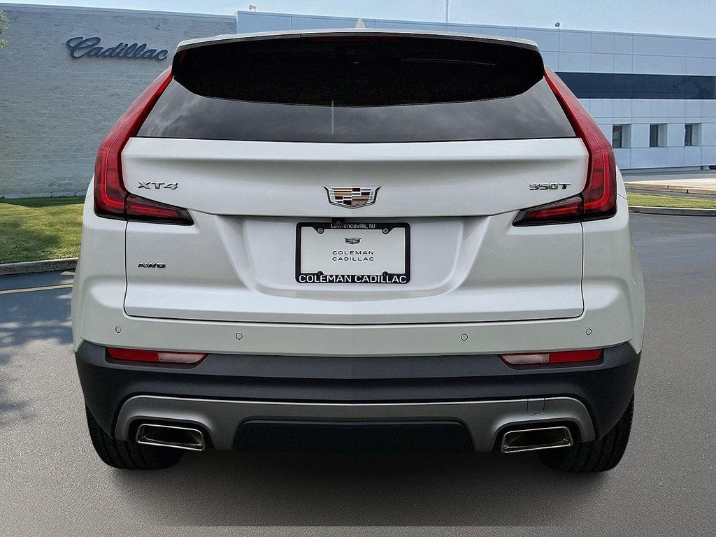 used 2022 Cadillac XT4 car, priced at $24,599