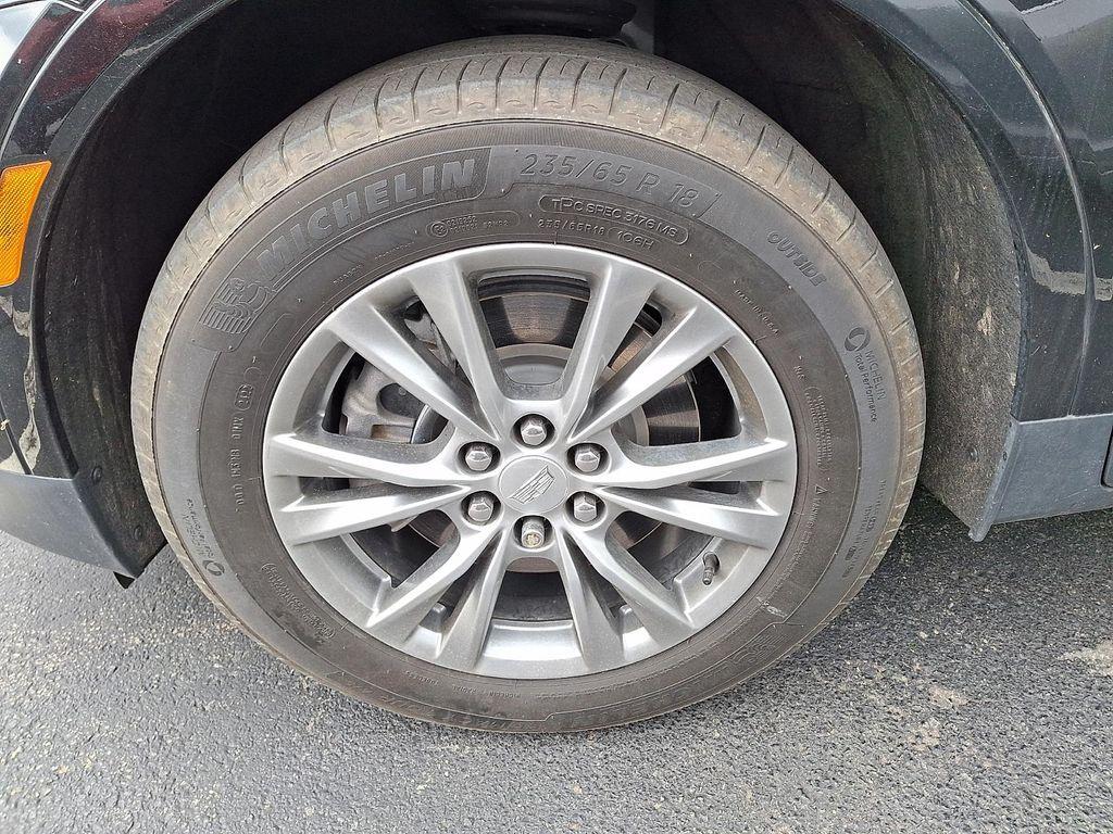 used 2023 Cadillac XT5 car, priced at $33,490