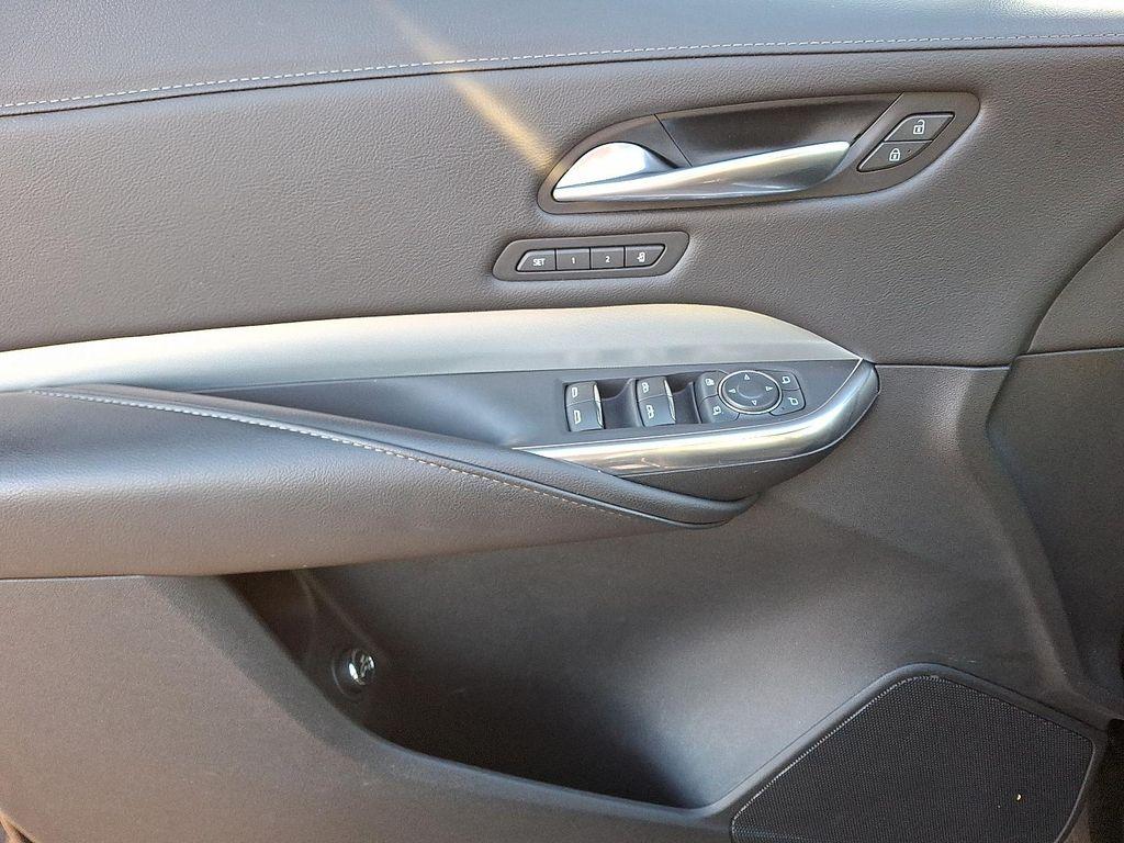 used 2022 Cadillac XT4 car, priced at $26,985