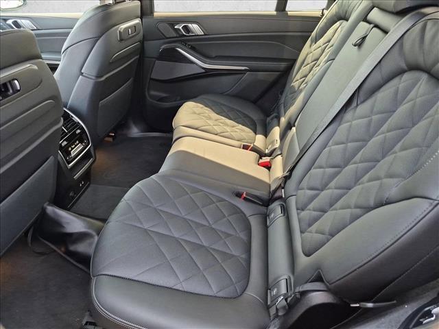 new 2026 BMW X7 car, priced at $100,490