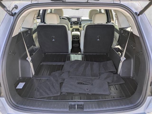 used 2022 Kia Sorento car, priced at $28,777