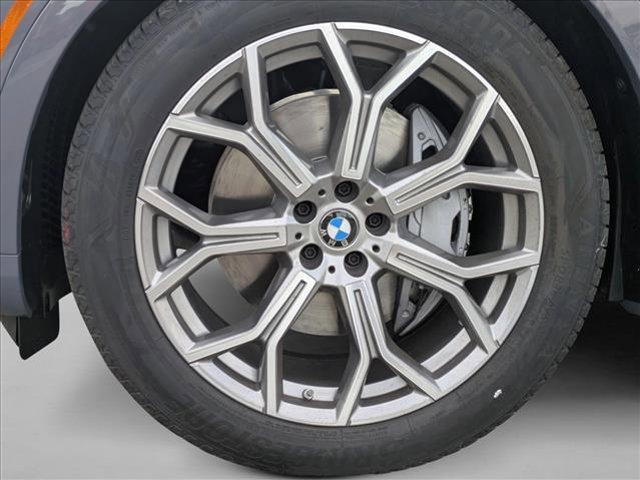 new 2026 BMW X7 car, priced at $90,765