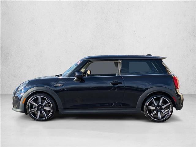 used 2024 MINI Hardtop car, priced at $26,999