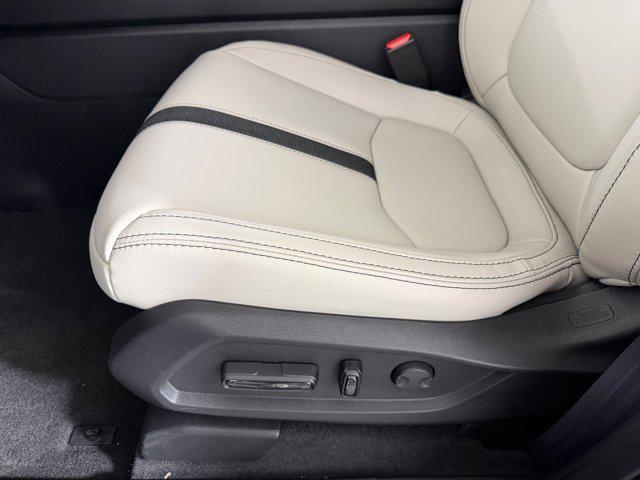 new 2026 Honda Pilot car, priced at $44,218