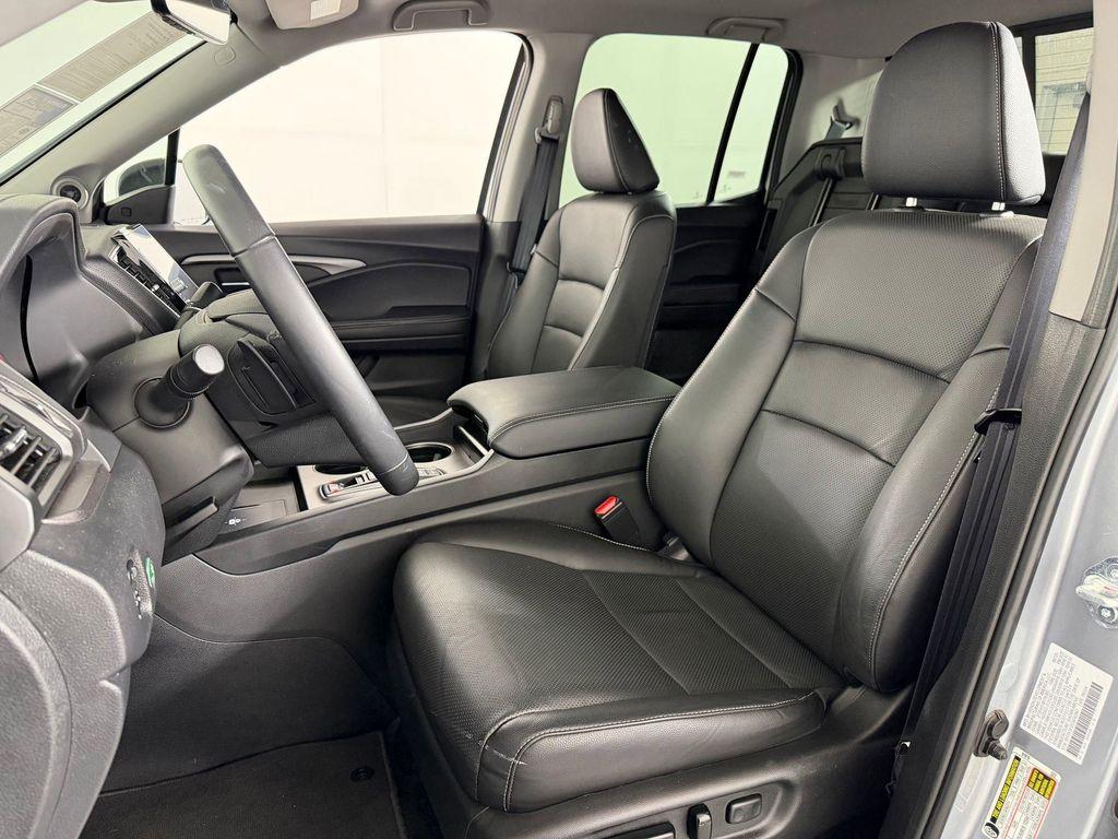 used 2025 Honda Ridgeline car, priced at $35,798
