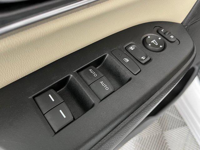 used 2022 Honda CR-V Hybrid car, priced at $29,999