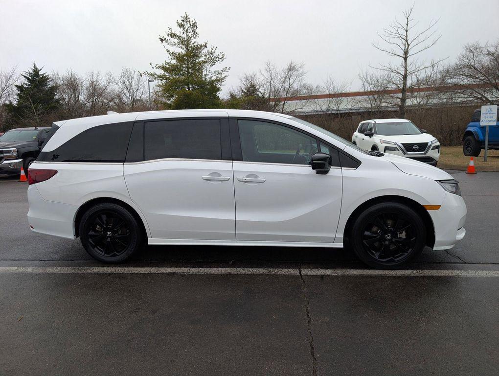 used 2024 Honda Odyssey car, priced at $30,798