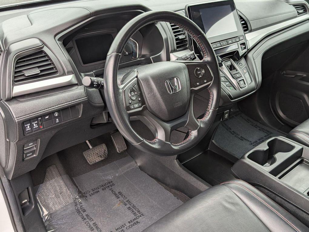 used 2024 Honda Odyssey car, priced at $30,798