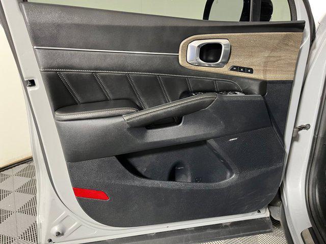 used 2023 Kia Sorento car, priced at $28,996