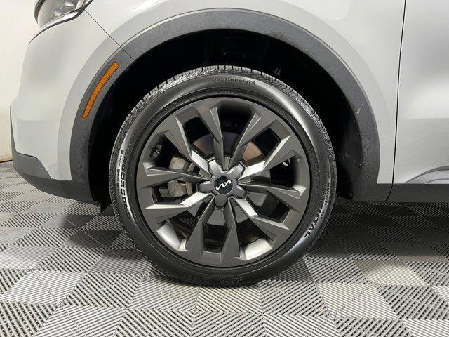 used 2023 Kia Sorento car, priced at $28,996